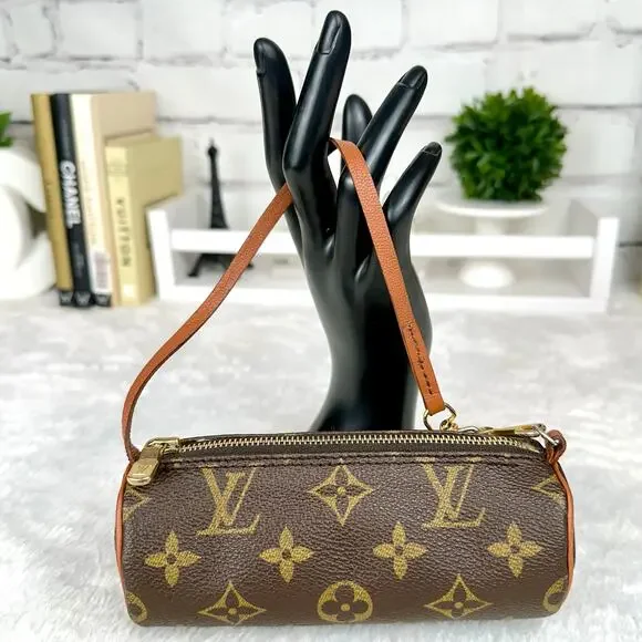 LOUIS VUITTON Monogram Mini PapillonVintage Pouch wristlet Excellent RARE! GIFT - Picture 1 of 9
